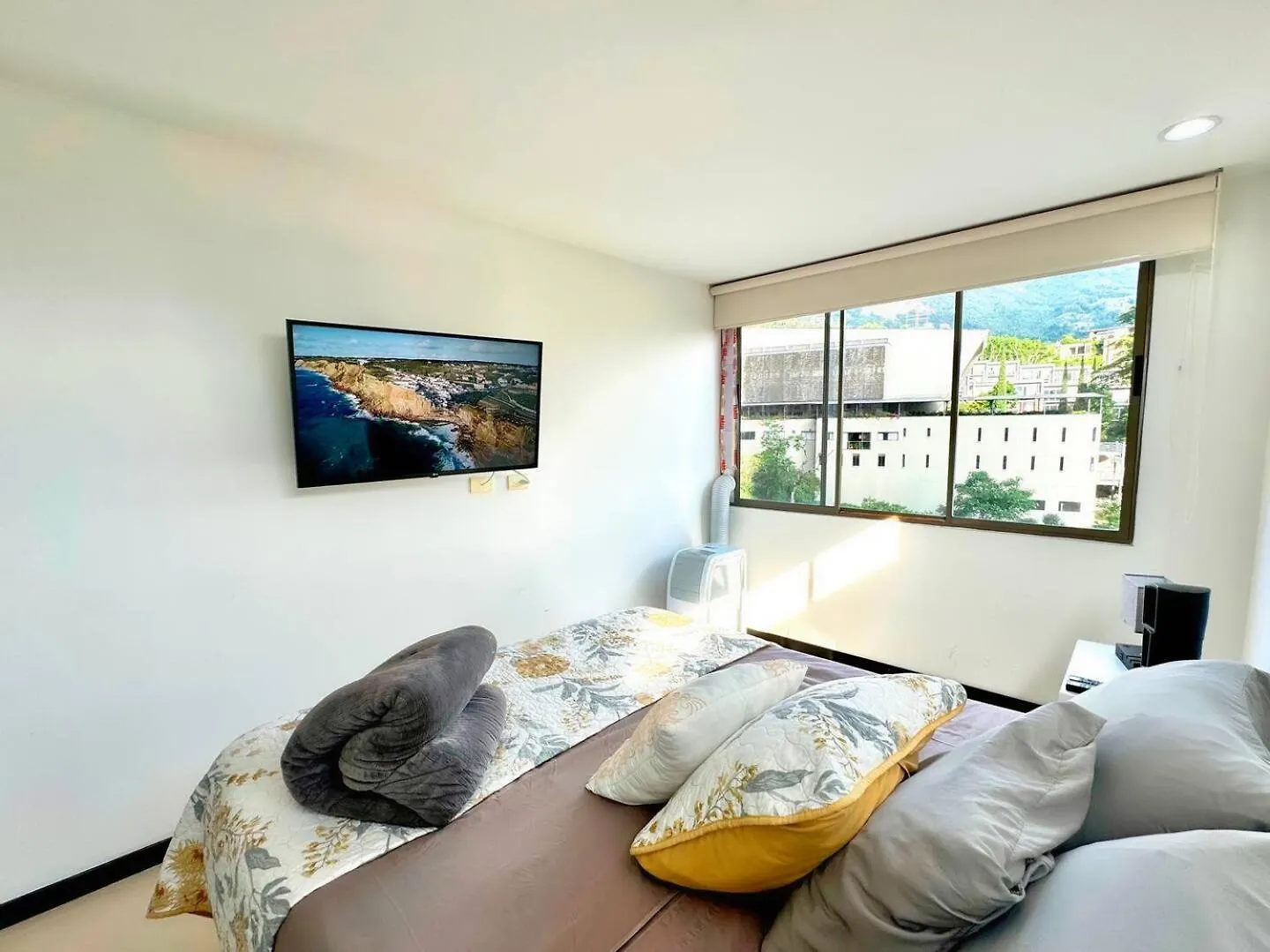 3Br Ac Top Location Views El Poblado Medellin Apartment
