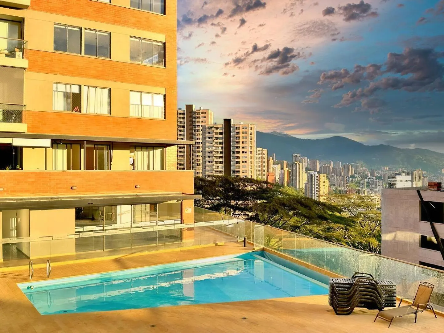 3Br Ac Top Location Views El Poblado Medellin Apartment