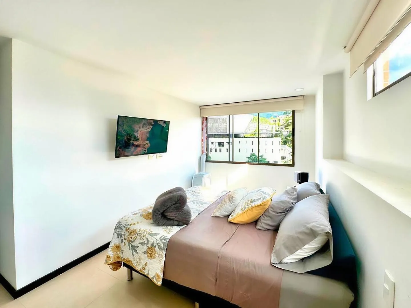 3Br Ac Top Location Views El Poblado Medellin Colombia