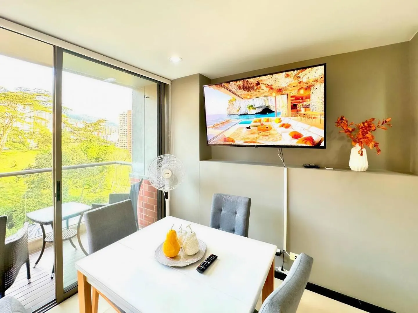 Apartment 3Br Ac Top Location Views El Poblado Medellin