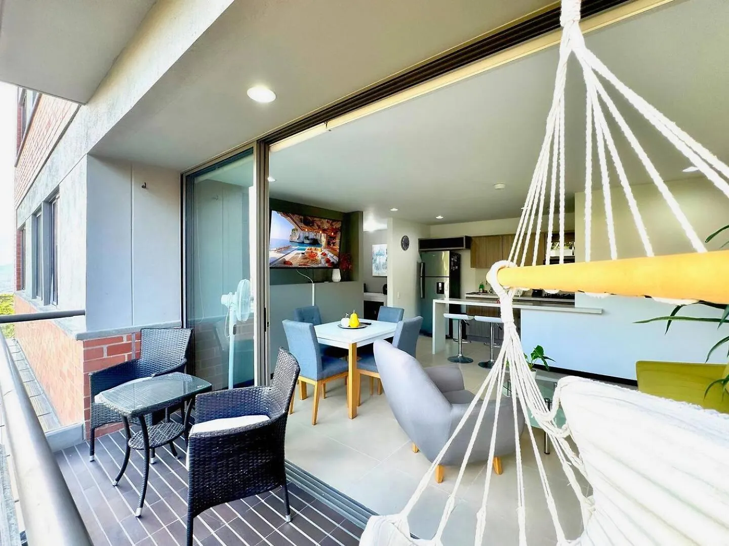 Apartment 3Br Ac Top Location Views El Poblado Medellin Colombia